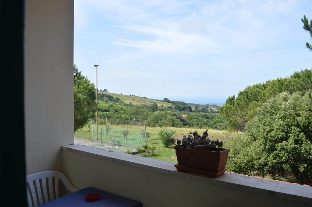 Hotel Il Poggetto Castellina Marittima Eksteriør bilde