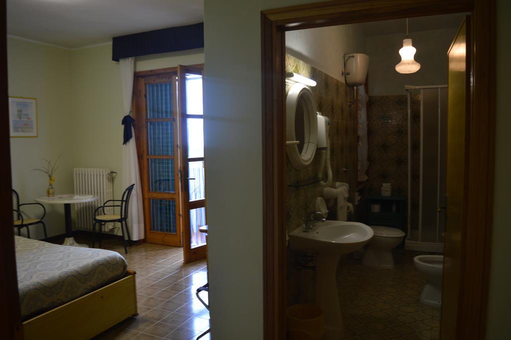 Hotel Il Poggetto Castellina Marittima Eksteriør bilde