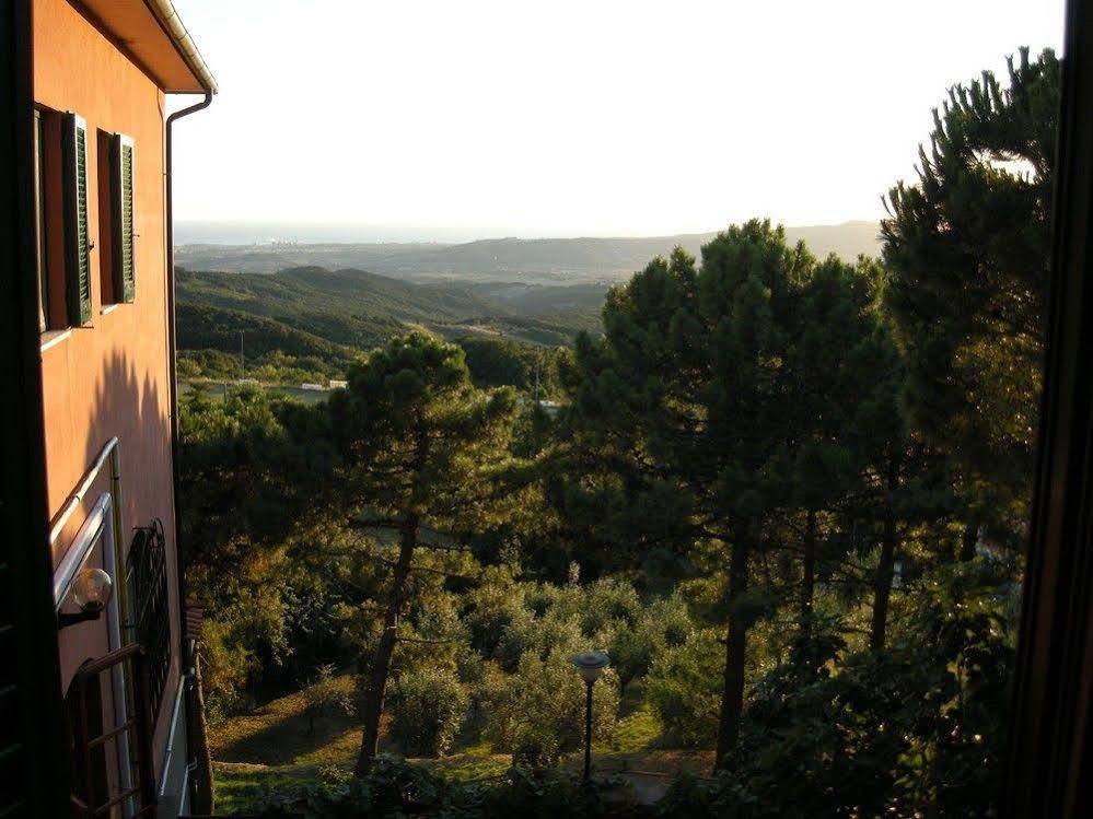 Hotel Il Poggetto Castellina Marittima Eksteriør bilde